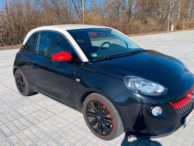 Usado Opel Adam Sport 87 HP (63 kW) 2013 Preto Citadino