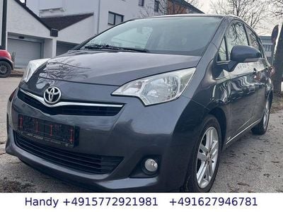 Gebraucht Toyota Verso-S Club 99 PS (72 kW) 2011 Grau Van / Kleinbus