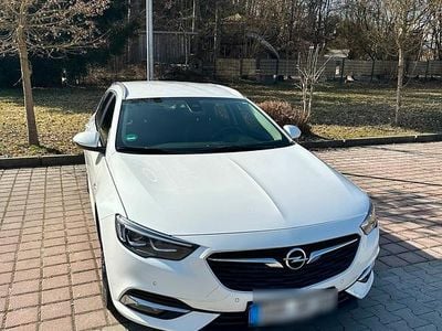 Second-hand Opel Insignia Edition 136 CP (100 kW) 2018 Alb Break