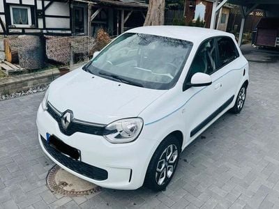 Second-hand Renault Twingo Zen 60 kW (82 CP) 2021 Alb Hatchback