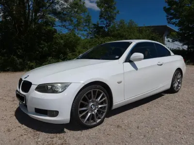 Gebraucht BMW 325 Cabriolet 218 PS (160 kW) 2009 Weiß Cabrio