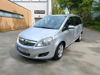 gebraucht Opel Zafira 1,8 automatik 7 Sitzer Benzin