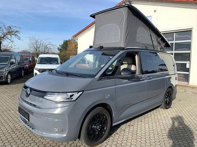 Grau Neu 2025 VW California Beach Van | 69.395 € (Etwas zu teuer)