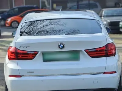 Gebraucht BMW 530 Gran Turismo Luxury Line 258 PS (189 kW) 2013 Weiß Limousine