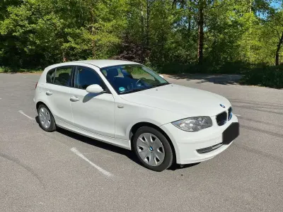 Gebraucht BMW 116 122 PS (89 kW) 2009 Weiß Kleinwagen