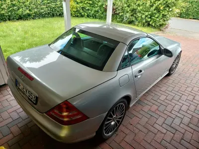 Gebraucht Mercedes SLK200 163 PS (119 kW) 2001 Silber Cabrio
