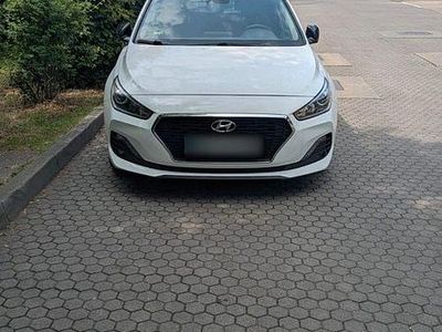 Second-hand Hyundai i30 140 CP (102 kW) 2019 Alb Break