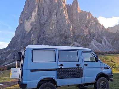 Usata Iveco Daily 103 CV (75 kW) 1996 Blu Monovolume