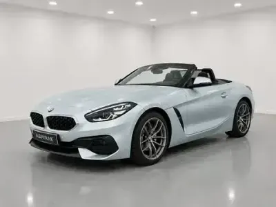 Gebraucht BMW Z4 Performance 197 PS (144 kW) 2022 Glaciersilber (metallic) Cabrio