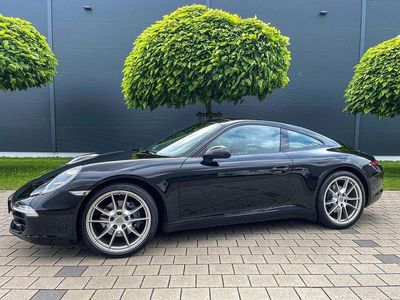 Porsche 911 Carrera