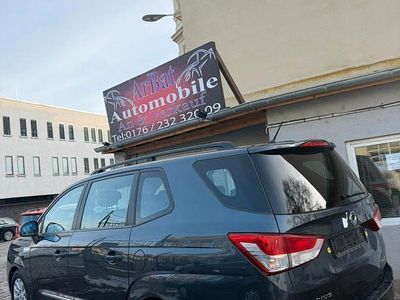Usata SsangYong Rodius Sapphire 155 CV (114 kW) 2015 Grigio Monovolume