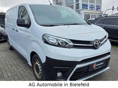 Gebraucht Toyota Proace 120 PS (88 kW) 2022 Weiß Van / Kleinbus