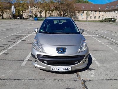 Gebraucht Peugeot 207 Tendance 88 PS (64 kW) 2007 Silber Limousine