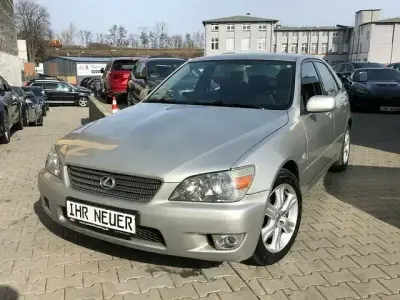 Gebraucht Lexus IS200 155 PS (114 kW) 2002 Silber Limousine