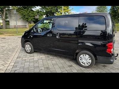 Second-hand Nissan NV200 90 CP (66 kW) 2010 Negru Monovolum