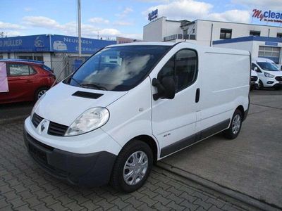 Gebraucht Renault Trafic 114 PS (83 kW) 2008 Weiß Van / Kleinbus