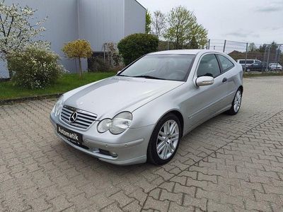 Gebraucht Mercedes C180 143 PS (105 kW) 2003 Silber Coupé