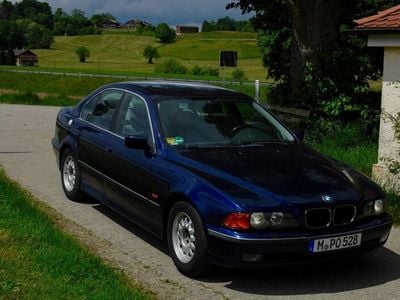 BMW 528