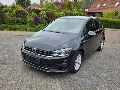 Używany VW Golf IQ Drive 116 KM (85 kW) 2020 Czarny Minivan