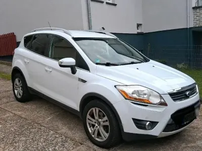 Gebraucht Ford Kuga 140 PS (102 kW) 2011 Weiß SUV