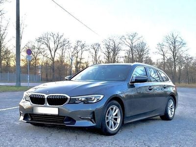 Gebraucht BMW 320 Advantage 184 PS (135 kW) 2021 Grau Kombi