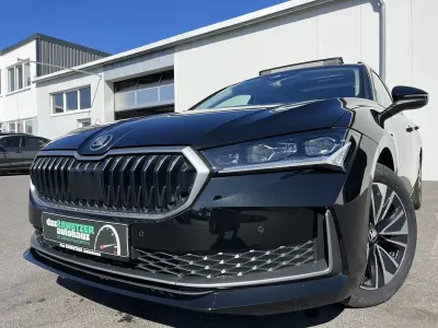 Gebraucht Skoda Superb Selection 193 PS (141 kW) 2025 Ebony schwarz Kombi