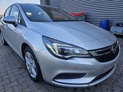 Usata Opel Astra 110 CV (80 kW) 2019 Argento Berlina