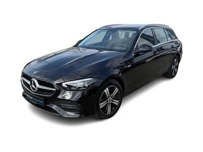 Gebraucht Mercedes C300e Avantgarde 313 PS (230 kW) 2025 Andere Kombi