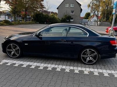 Gebraucht BMW 330 Cabriolet 231 PS (169 kW) 2008 Blau Cabrio
