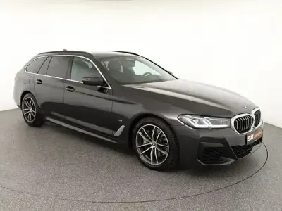 Gebraucht BMW 540 M Sport 333 PS (244 kW) 2023 Grau Limousine