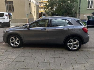 Mercedes GLA200