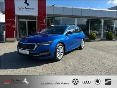Gebraucht Skoda Octavia Selection 150 PS (110 kW) 2024 Race blue metallic Kombi
