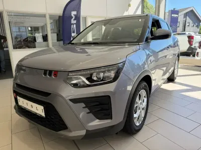 Neu KGM Tivoli 163 PS (119 kW) 2026 Iron metal SUV
