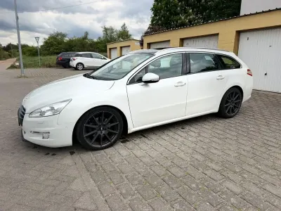 Gebraucht Peugeot 508 SW Active 163 PS (119 kW) 2012 Weiß Kombi