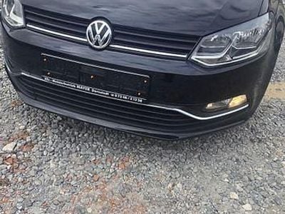 Deep black perleffekt (2t) Gebraucht 2014 VW Polo Comfortline Limousine | 4.999 € (Fairer Preis)