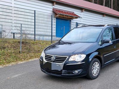 Gebraucht VW Touran Highline 140 PS (102 kW) 2008 Schwarz Van / Kleinbus