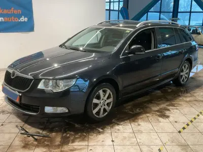 Gebraucht Skoda Superb Ambition 170 PS (125 kW) 2013 Schwarz Kombi