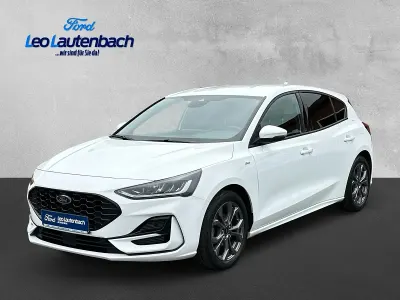 Gebraucht Ford Focus ST-Line 125 PS (91 kW) 2022 Frostweiß Limousine