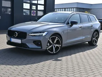Gebraucht Volvo V60 Plus 197 PS (144 kW) 2025 Grau Kombi