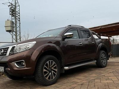 Braun Gebraucht 2017 Nissan Navara Abholung | 25.000 €