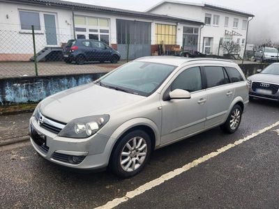 Gebraucht Opel Astra Edition 125 PS (91 kW) 2004 Silber Kombi