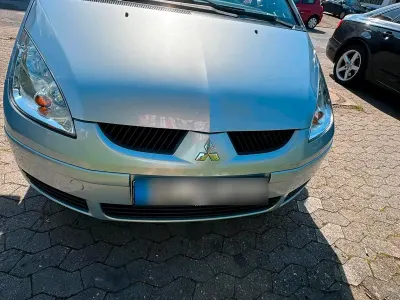 Gebraucht Mitsubishi Colt 90 PS (66 kW) 2005 Silber Kleinwagen