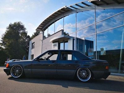 Gebraucht Mercedes 190 109 PS (80 kW) 1992 Schwarz Limousine