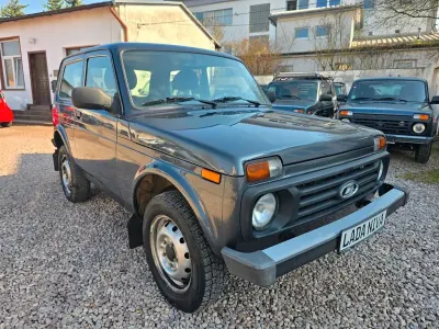 Gebraucht Lada Taiga 83 PS (61 kW) 2018 Grau SUV