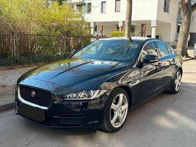 Second-hand Jaguar XE Prestige 163 CP (119 kW) 2018 Negru Berlinǎ