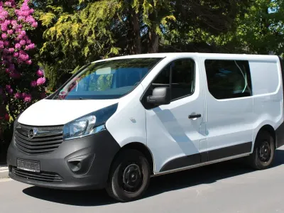 Gebraucht Opel Vivaro 116 PS (85 kW) 2016 Weiß Van / Kleinbus