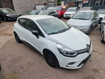 Gebraucht Renault Clio IV LIMITED 90 PS (66 kW) 2018 Weiß Limousine