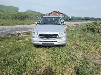 Gebraucht Mercedes ML270 165 PS (121 kW) 2001 SUV