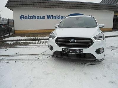 Gebraucht Ford Kuga ST-Line 150 PS (110 kW) 2018 Frostweiß SUV