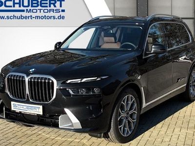 Neu BMW X7 Comfort Edition 352 PS (258 kW) 2026 Schwarz SUV